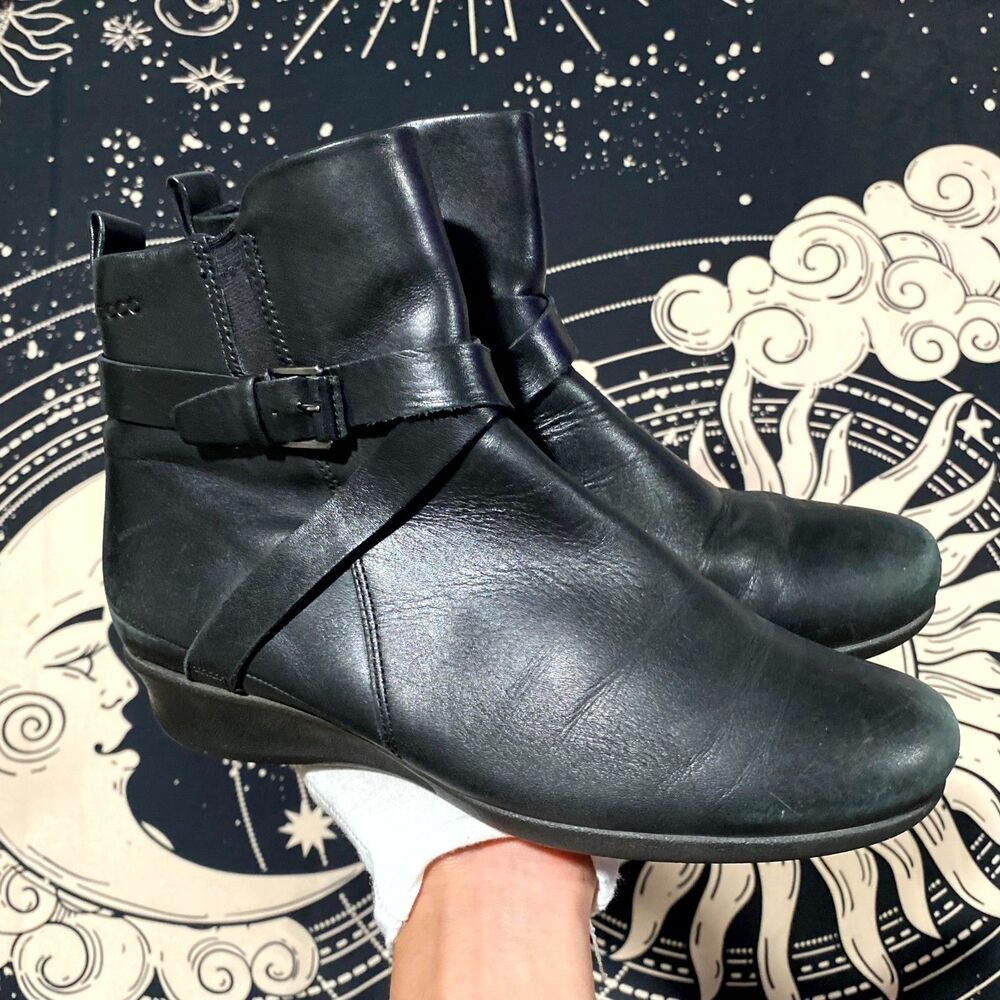 Ecco Abelone 21376301001 Bootie Women's 8.5 Black Leather Ankle Wedge Side Zip